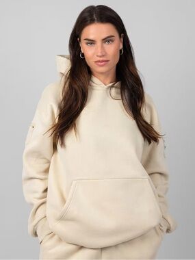 Comfrt Travel Essentials Relaxed Hoodie In Bone Size Med (Unisex) BNWT